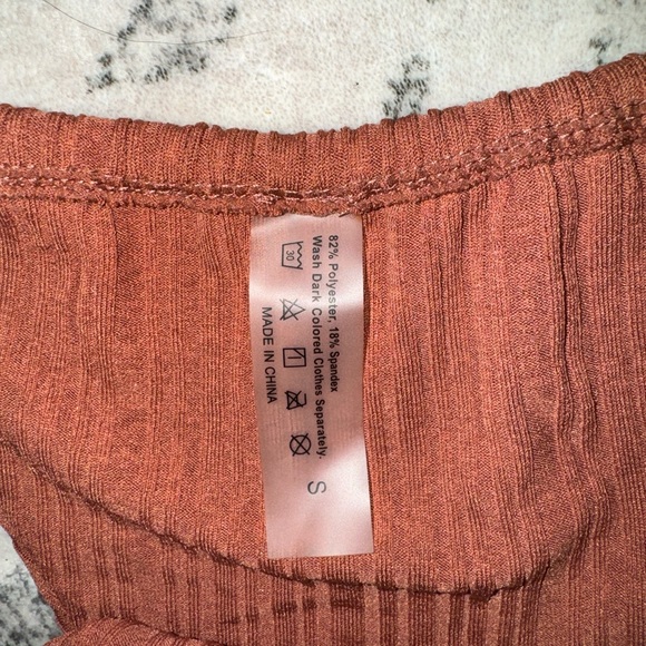 Bikinis/swim - Picture 3 of 11